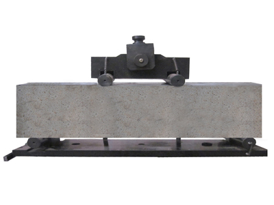 混凝土四点抗折